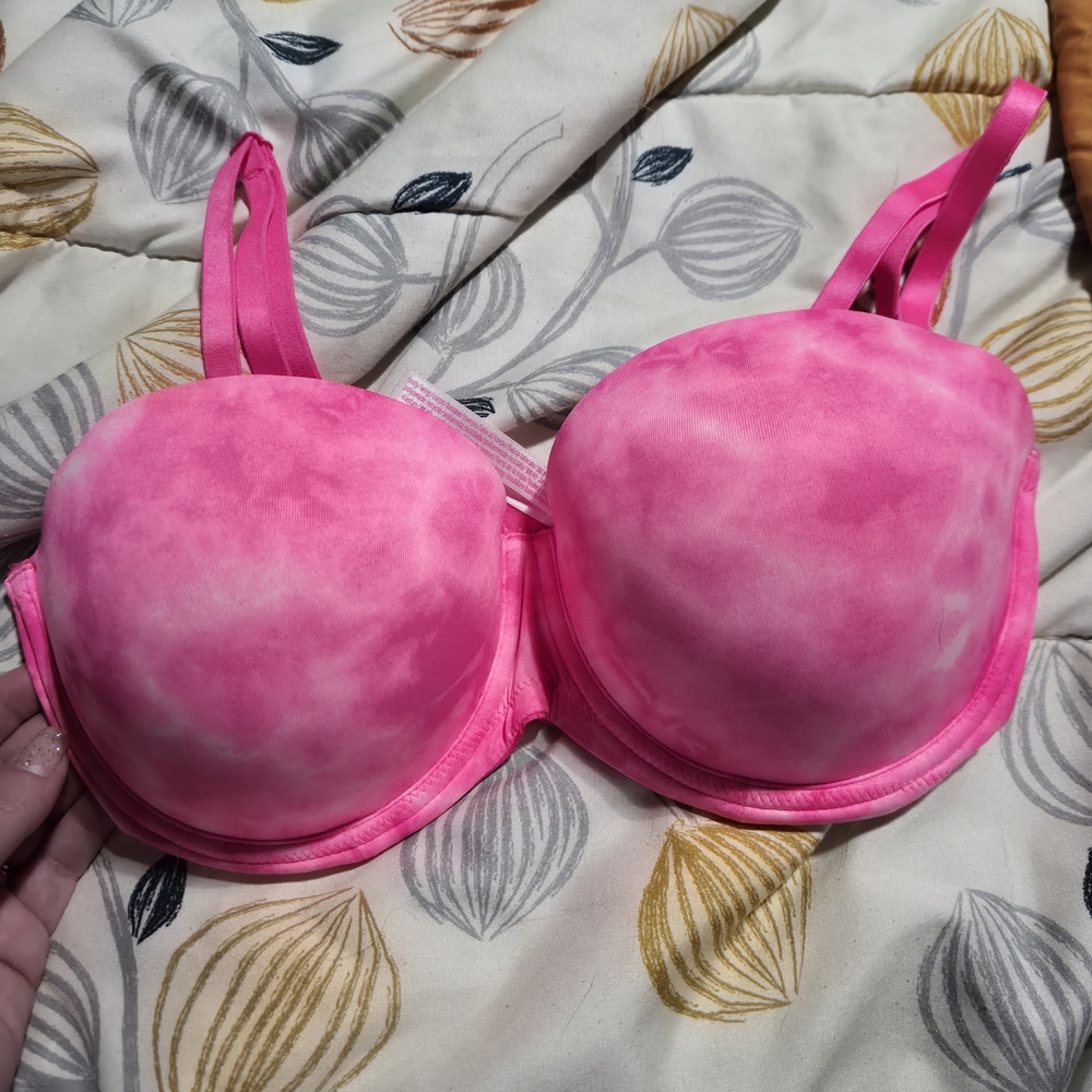 PINK Victoria's Secret Vibrant Pink Cloud Bra